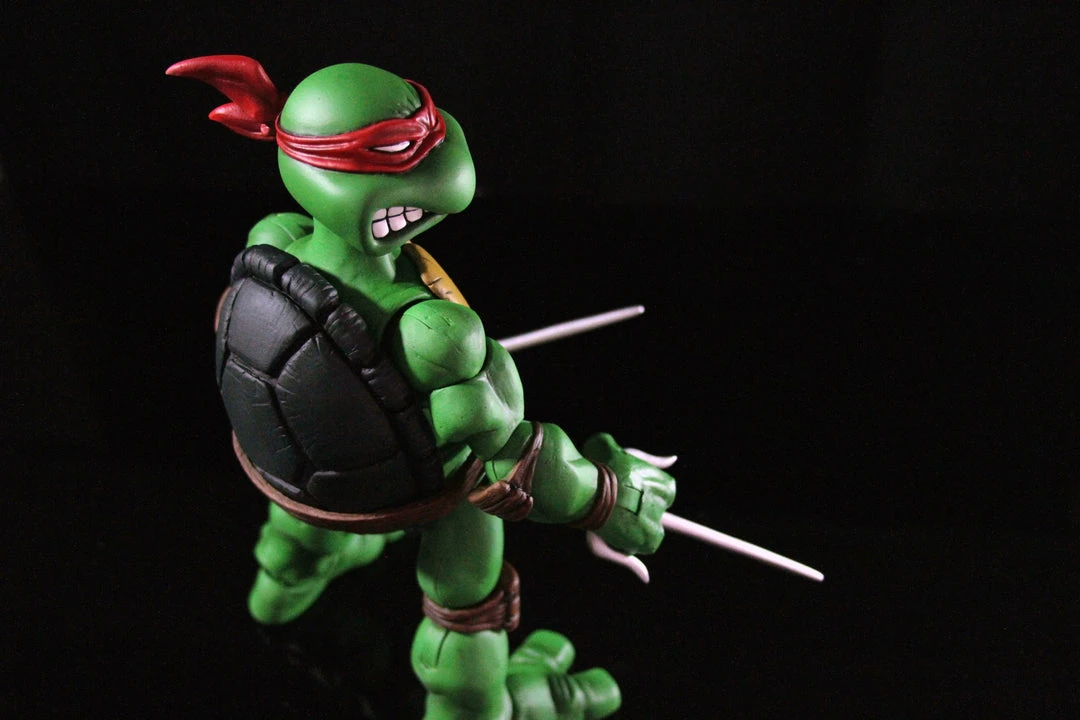 Mondo Toys Raphael 1/6 Scale Collectible Figure 13 Mondo Toys Raphael 1/6 Scale Collectible Figure