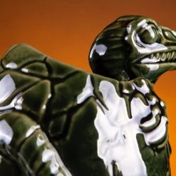 Mondo Jurassic Park – Baby Raptor Tiki Mug (Isla Nublar Variant) 28 Mondo Jurassic Park – Baby Raptor Tiki Mug (Isla Nublar Variant)