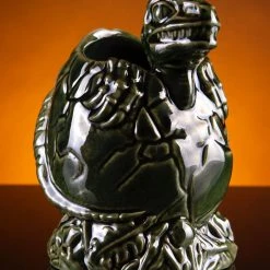 Mondo Jurassic Park – Baby Raptor Tiki Mug (Isla Nublar Variant) 26 Mondo Jurassic Park – Baby Raptor Tiki Mug (Isla Nublar Variant)