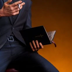 Mondo Toys PREACHER: Jesse Custer & Cassidy Statue Set Exclusive