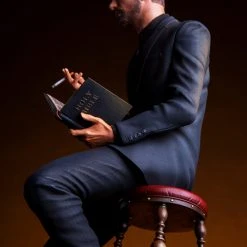 Mondo Toys PREACHER: Jesse Custer & Cassidy Statue Set Exclusive