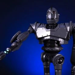 Unbox Industries Iron Giant Soft Vinyl Figure (Mondo Exclusive) Toys
