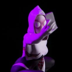 Mondo Spider-Man – Spider-Gwen Statue Exclusive Toys